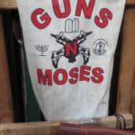 Werbeartikel mit der Aufschrift Guns and Moses